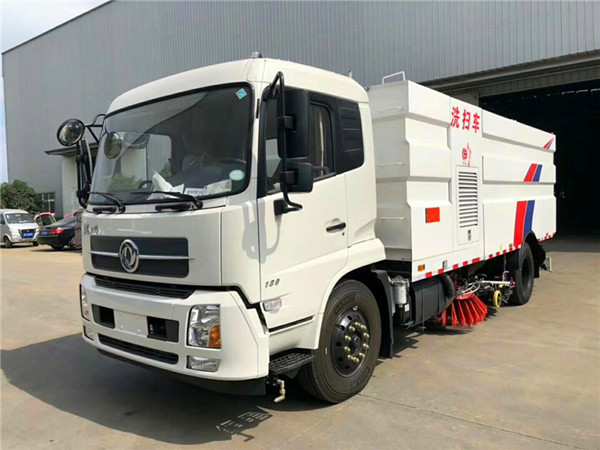 東風(fēng)天錦洗掃車